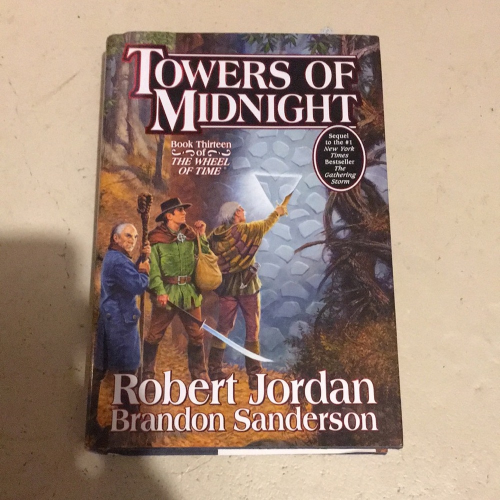 Towers of Midnight by & Brandon Sanderson - Hardcover - Multicolor
